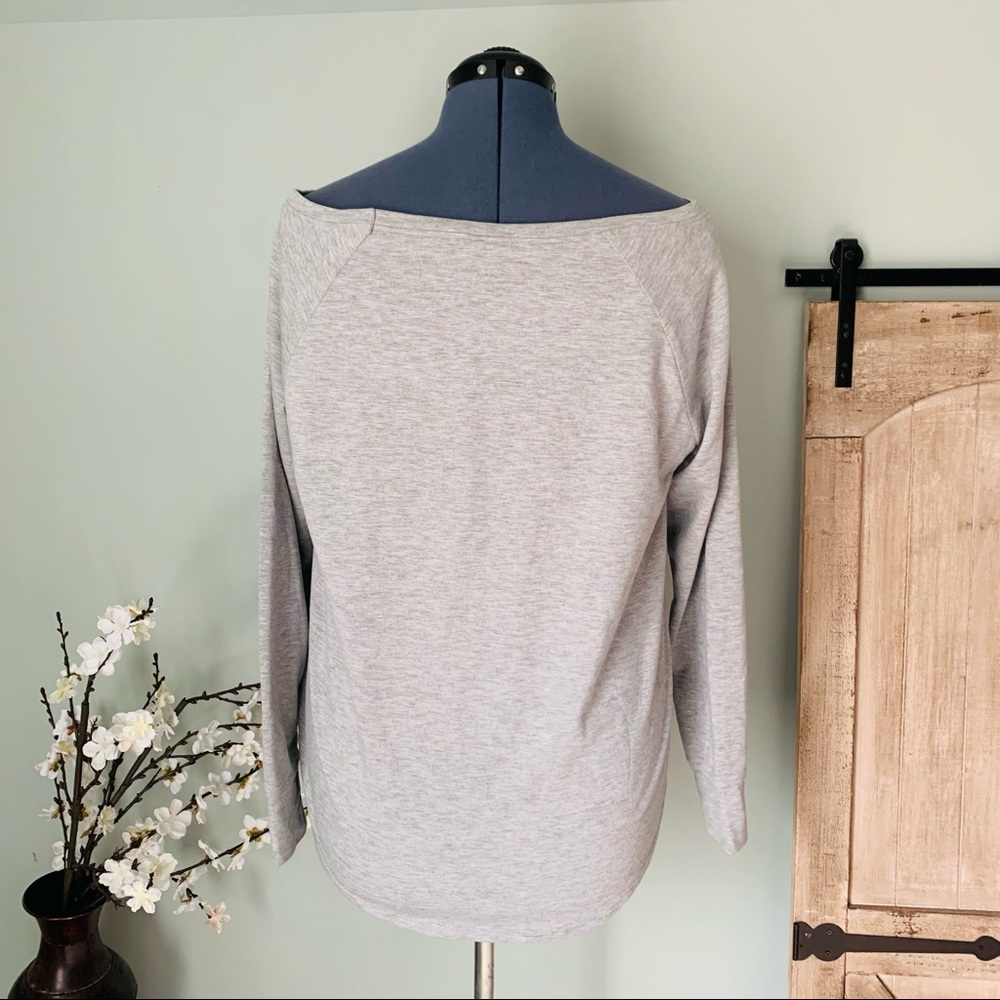 Torrid Off Shoulder Foil Front Sweatshirt Size 00X - Picture 6 of 8